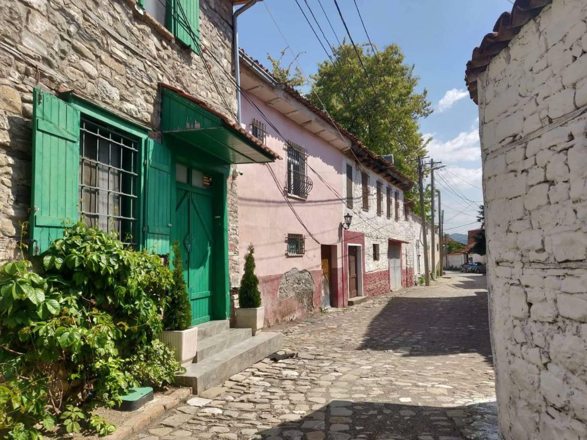 Private Apartment Elbasan Historic Center Экстерьер фото