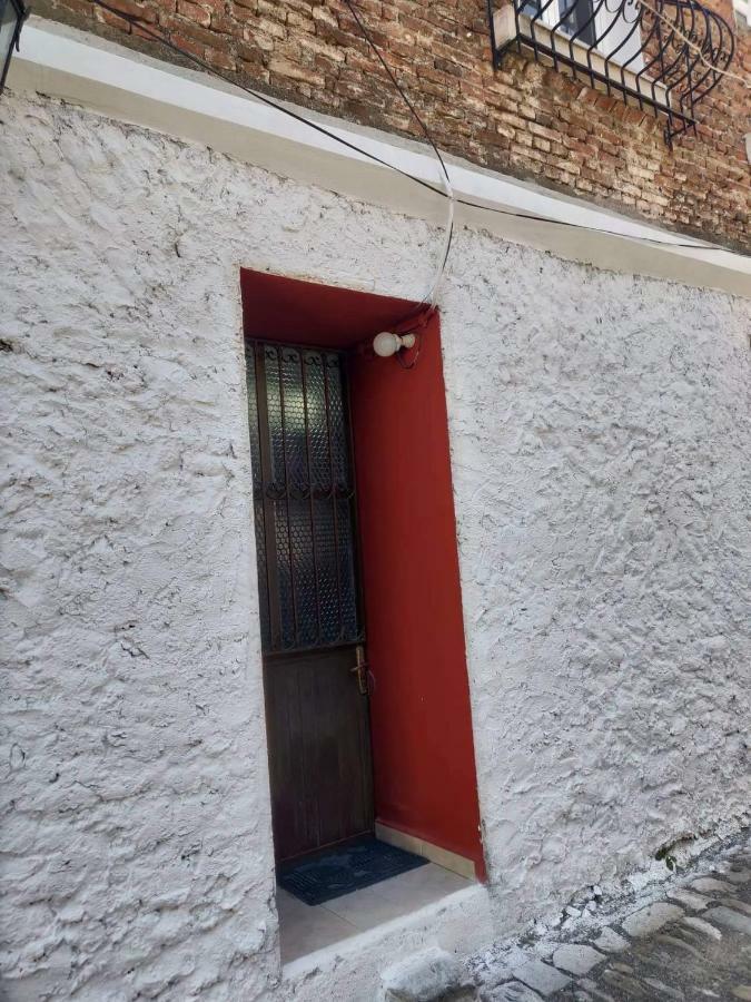 Private Apartment Elbasan Historic Center Экстерьер фото