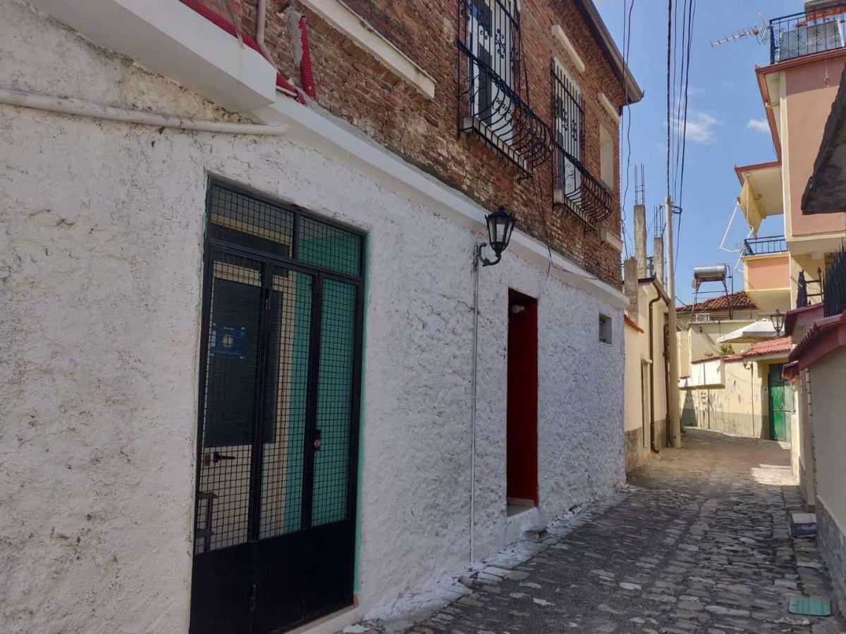 Private Apartment Elbasan Historic Center Экстерьер фото