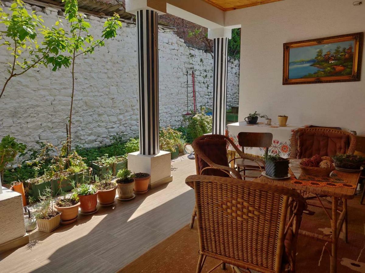 Private Apartment Elbasan Historic Center Экстерьер фото